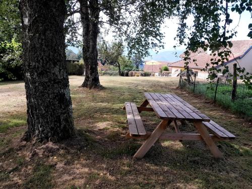Maison de montagne avec vue sur Pyrenees in Aleu