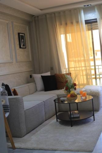 Charmant studio au cœur de Maarif - Confort balcon et emplacement idéal, Casablanca