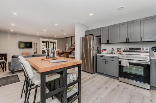 Cozy Retreat w Hot Tub Bruce Peninsula in Stokes Bay (ON)