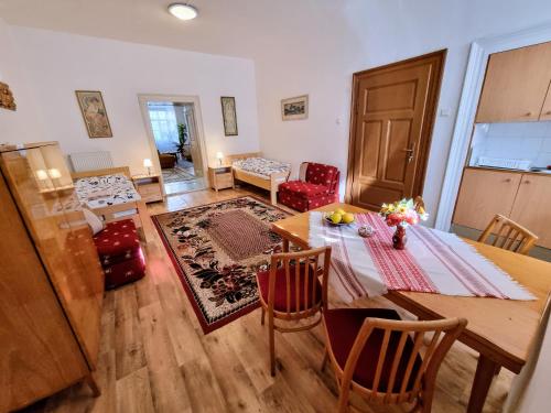 Kitchen, Apartment in a historical house in the center of Levoca in Levoca