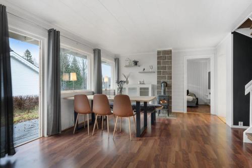 Instalaciones, Hus med plass til 4 personer in Mosjoen