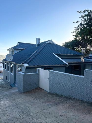 Colline Sainté Beach House (Colline Sainte Beach House) in 포트 알프레드