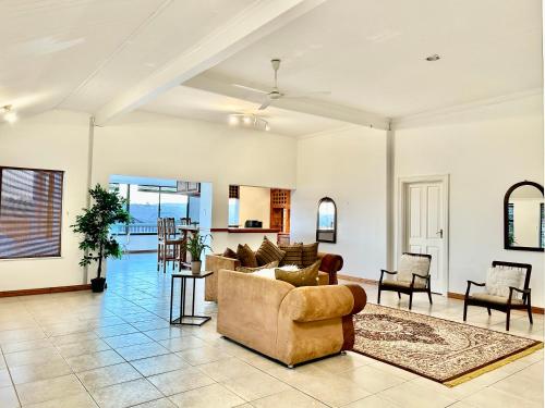 Colline Sainté Beach House (Colline Sainte Beach House) in 포트 알프레드