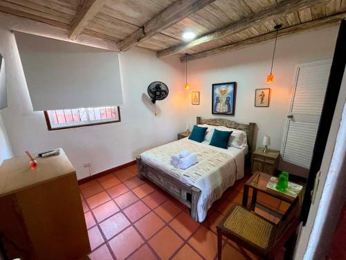 Large Single Room image 2