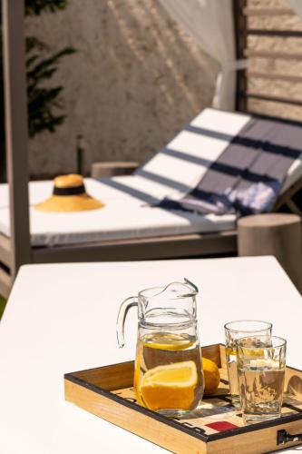 Suite with Private Pool image 10
