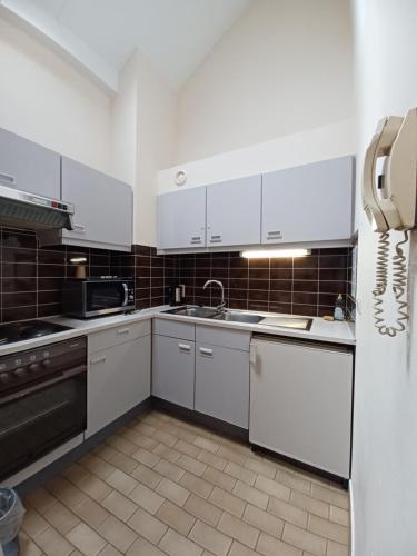 Konyha, Hotel Koffieboontje near Groeningemúzeum