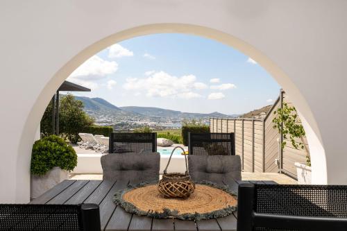 Two-Bedroom Suite with Private Pool image 8