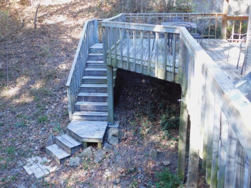 Secluded Home with Mini Waterfall and a Creek in Hot Springs in Hot Springs, USA