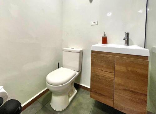 One-Bedroom Apartment image 1