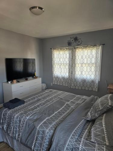LG cozy room, shared bathroom in Baltimore, USA
