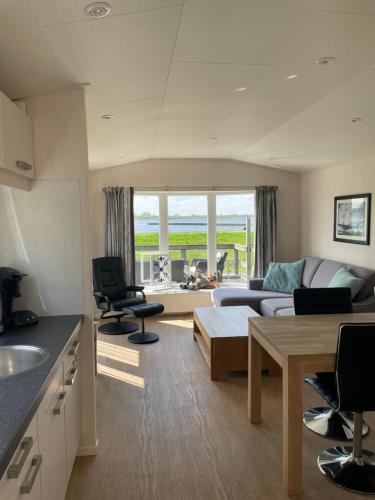 Haus mit dem schönsten Blick direkt am Meer BEST VIEW – khách sạn tại Lauwersoog