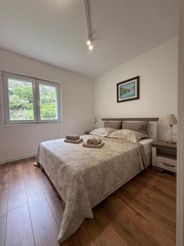 One-Bedroom Apartment image 10