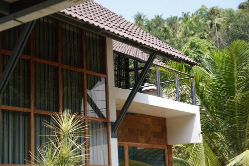 Verdant Courtyard, 3BHK, Near IIM, NITC in Puduppadi