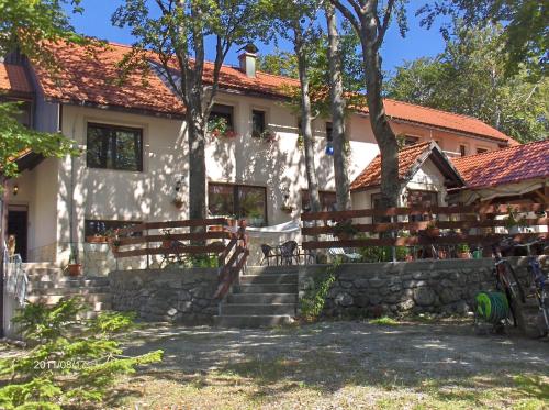  Planinarski Centar Petehovac in Delnice