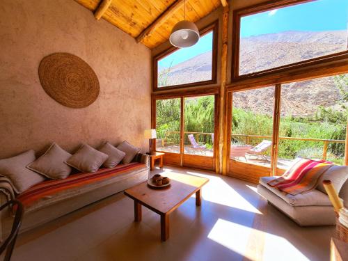 Piuquenes Lodge - Cabañas, Viñedos y estrellas en Horcón, Valle de Elqui