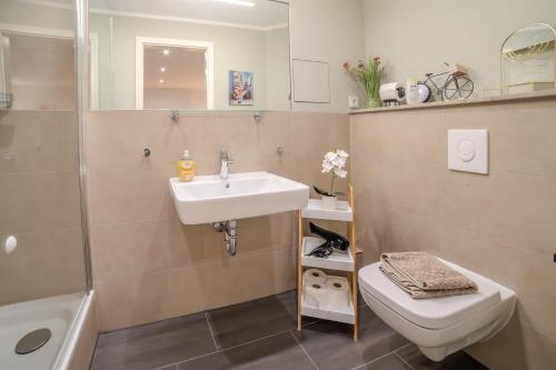 Blue Chili 35 - Apartment in Treptow, Berlin (photo 9)