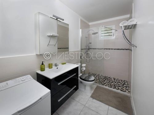 Chuveiro, Villa Perrin Évasion à la campagne à 9 min de l'aéroport de la Guadeloupe (Villa Perrin Evasion a la campagne a 9 min de l'aeroport de la Guadeloupe) in Les Abymes