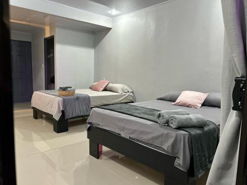 One-Bedroom Apartment image 10