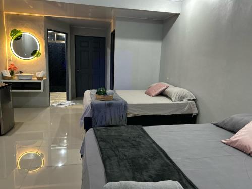 One-Bedroom Apartment image 7