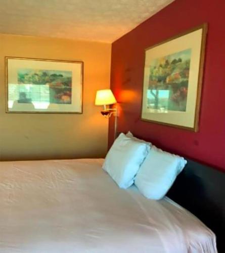 OYO Hotel Georgia near Fairburn/Atlanta – Union City, GA
