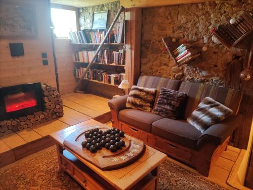 A szálláshely kívülről, La chambre Savoyarde chez les garçons (La chambre Savoyarde chez les garcons) in Saint-Paul (Rhone-Alpes)