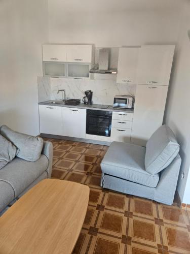 Apartment with Sea View image 8
