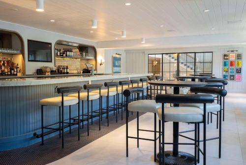 The Pell, Part of JdV by Hyatt