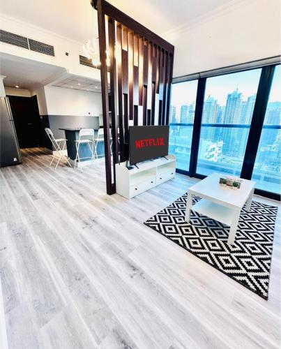 Elegant Condo to stay with Spectacular Marina View, Dubái (foto 5)