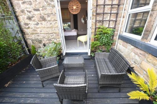 Harrogate Central Suite - 4 double bedrooms -Harrogate Holiday Apartments, Harrogate