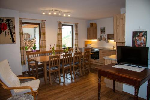 Shared lounge/TV area, Urlaub wie fruher bei Oma in Kreuth Ob Rattendorf