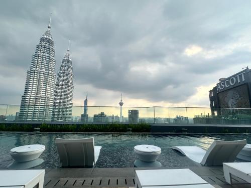 Holiday Suites at Star - image 9
