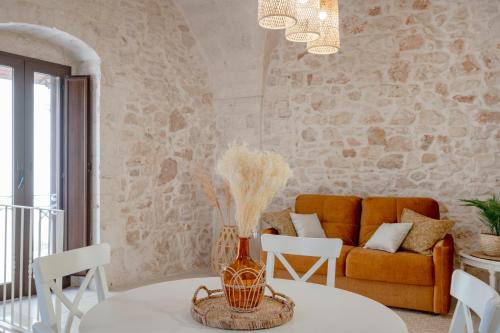 GuestHost - La Dimora di Aline - IRIS & AMBRA apartments, Conversano (Foto 10)
