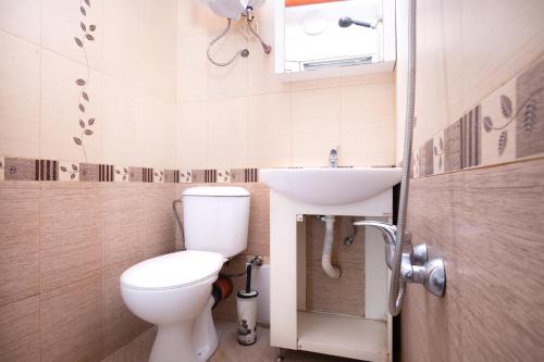 Nova Guesthouse - Private En-Suite Rooms I Sofia Center I Self Check-In, Sofía (foto 6)