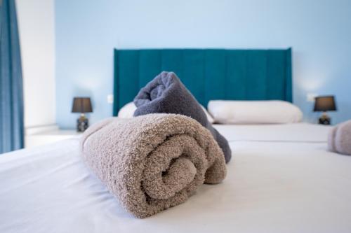 One-Bedroom Apartment image 10