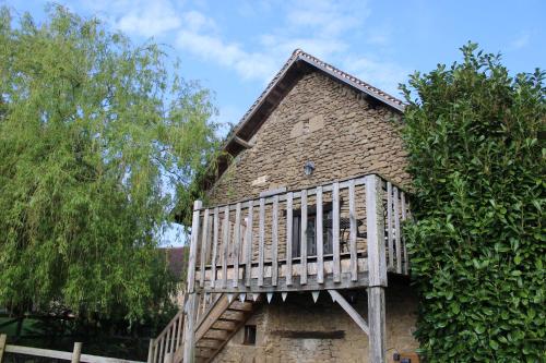 Willow Cottage at Petite Ferme Embir in Pouligny-Notre-Dame