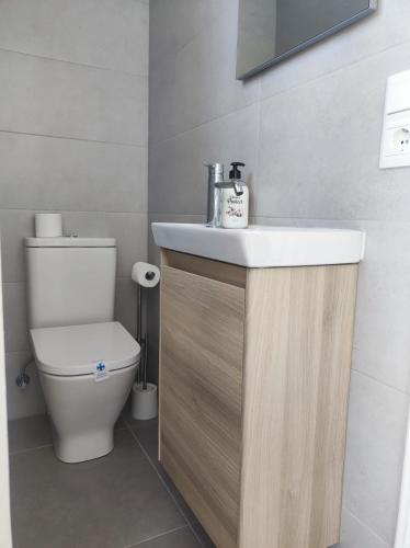 Two-Bedroom House image 1
