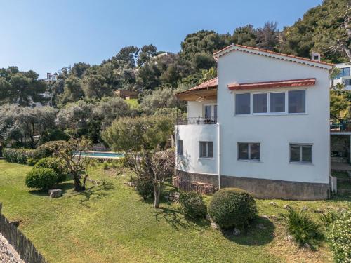 Villa Shangrila, charming house with sea view, swimming pool and garden nr Monaco and Italy in Menton