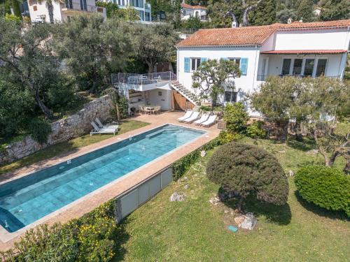Villa Shangrila, charming house with sea view, swimming pool and garden nr Monaco and Italy in Menton