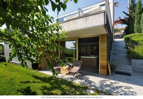 Peaceful Stay Among the Vines in Vipolže