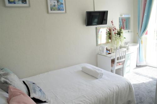 St Edmunds Guest House - image 9