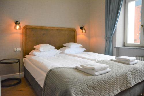 1 double bed, 1 sofa bed