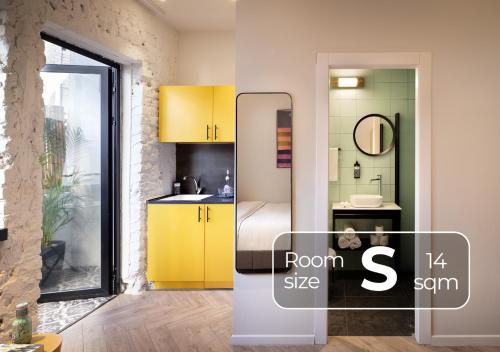 room detail thumbnail 1