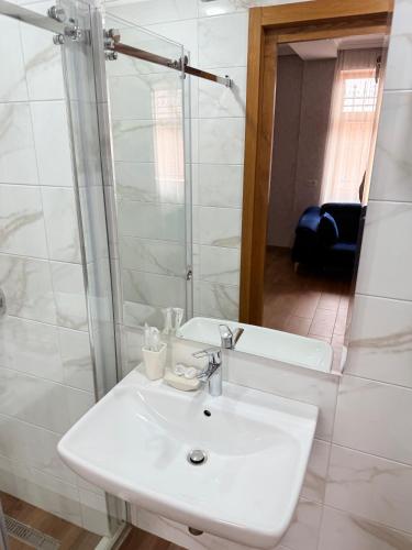 Boutique Hotel Tbili – Tbilisi, MA