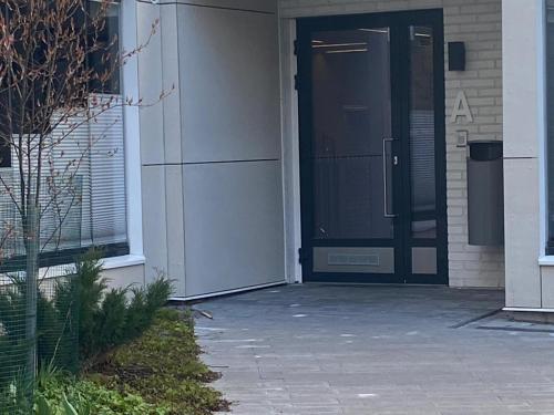 Entrance, New And Stylish Apartment By The Sea In Jatkasaari, Parking And Balcony near Pihlajasaari Recreational Park