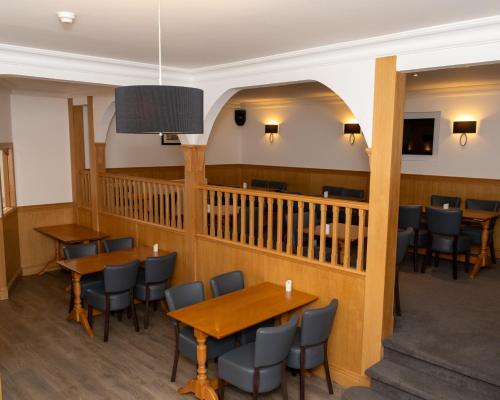 Ресторан, Station Hotel in Eллон
