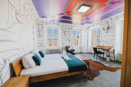 The 5 Continents VIP Appartment by Octopus 1987