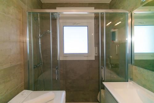 WELCS CASA 242 EMP con terraza y acceso al muelle - image 3