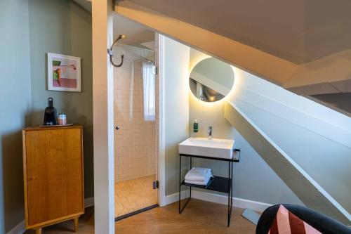 Ducha, FINCH Boutique Hotel, downtown in Deventer