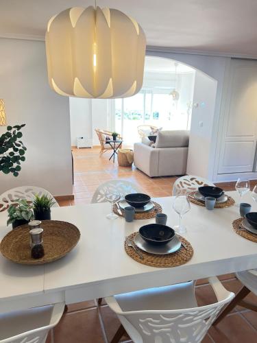 Amazing Casa Sienna, with a shared pool in โล เมดิโก