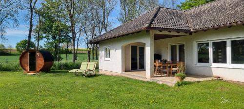 Ferienhaus Q1, Ruhe und Erholung in der Eifel in Zülpich, Deutschland